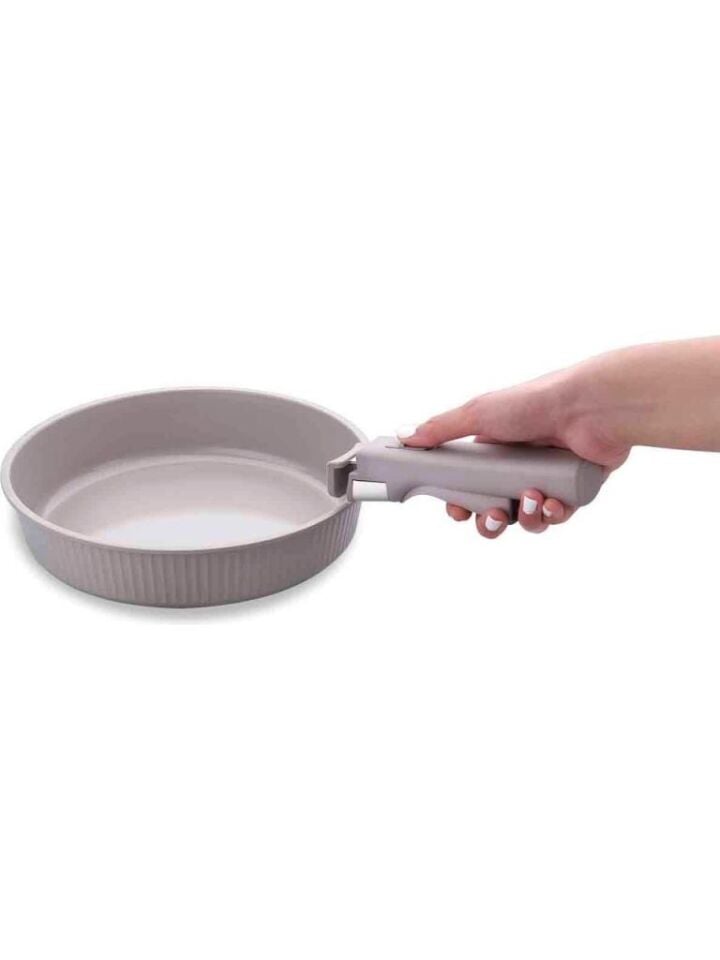 KORKMAZ A2800 PRATİKA ÇIK. SAP. 8 PRÇ.TENCERE SETİ